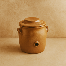 Load image into Gallery viewer, Poterie Renault Vinegar Jar