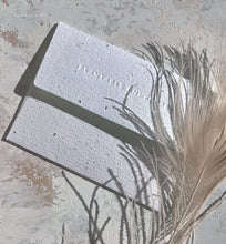 Load image into Gallery viewer, Blue Bouquet Thank You Card