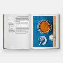 Load image into Gallery viewer, The Festive Baker
