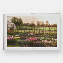 Load image into Gallery viewer, The Tulip Garden: Growing and Collecting Species, Rare and Annual Varieties