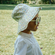 Load image into Gallery viewer, Kids Reversible Floral Sun Hat
