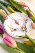 Load image into Gallery viewer, Tulip necklace
