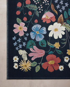 Strawberry Fields Indoor/Outdoor Rug in Black