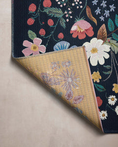 Strawberry Fields Indoor/Outdoor Rug in Black