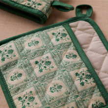 Load image into Gallery viewer, Artichoke Pot Holder
