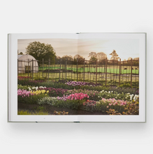 Load image into Gallery viewer, The Tulip Garden: Growing and Collecting Species, Rare and Annual Varieties
